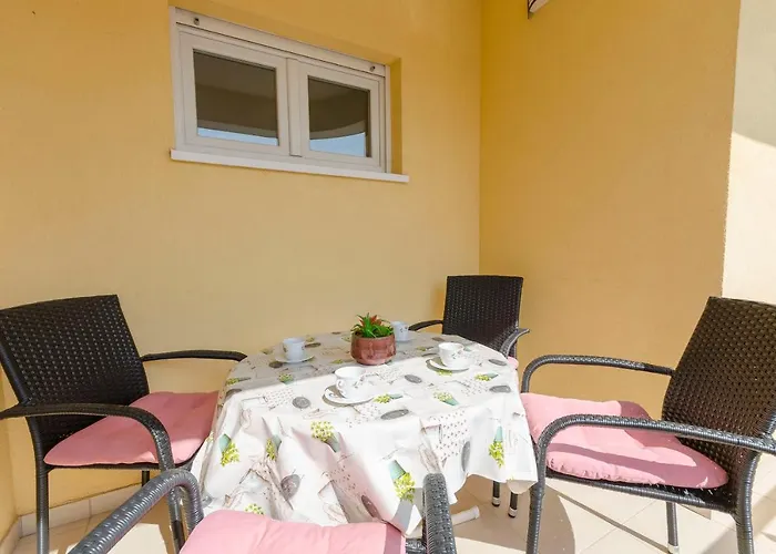 Fourstars Appartement *